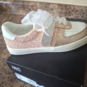 BRAND NEW INC SNEAKERS KIDS SIZE 4M